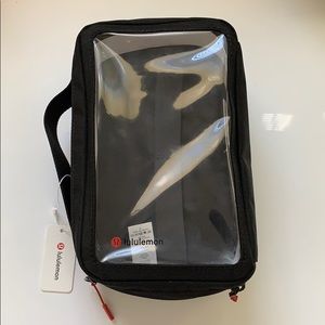 NWT lululemon On The go Sweatkit